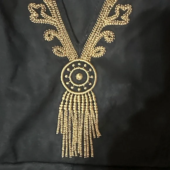 Elegant Black Mini Dress with Gold Accents - Picture 3 of 6